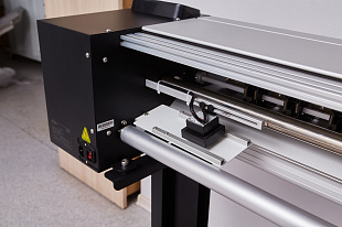 Saga TM-1600B, продольно-поперечный рулонный резак