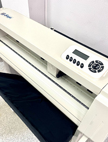 Saga 720 IIP, режущий плоттер (с оптическим датчиком)
